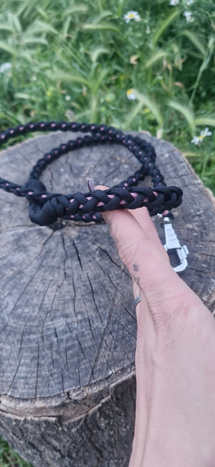 Sirius Bloom — 120 cm Paracord Köpek Gezdirme Kayışı | El Örgü Dayanıklı Tasarım