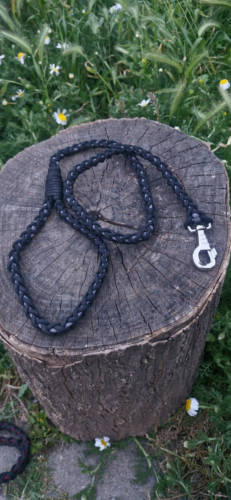 Sirius Shadow — 120 cm Paracord Köpek Gezdirme Kayışı | El Örgü Dayanıklı Tasarım